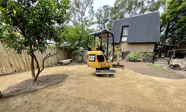 Mini Excavator and Operator for Hire in Melbourne, Victoria