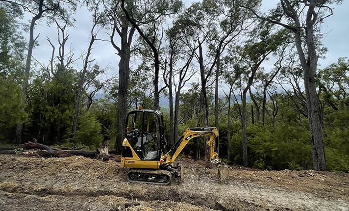 Mini Excavator and Operator for Hire in Melbourne, Victoria